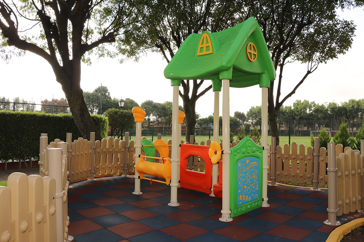 Juegos infantiles en Club Atlas Chapalita